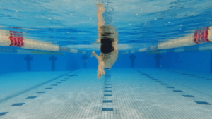 【元水泳日本代表解説】コンティニュアスクロールとキャッチアップの違い